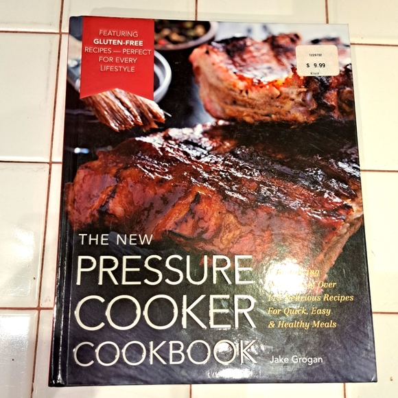 🐞3/$10 Pressure Cooker Cookbook - Picture 1 of 3